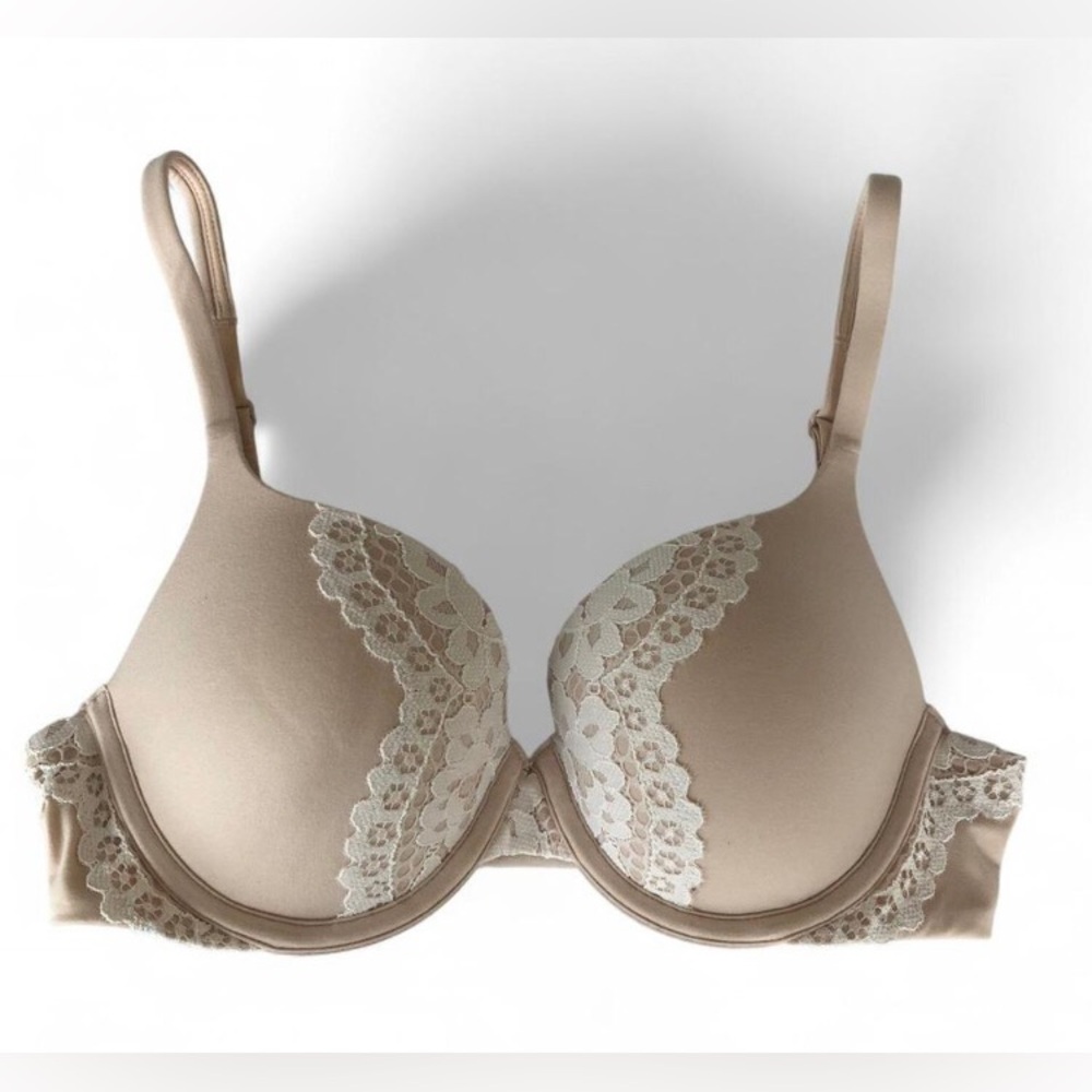 Victoria Secret Body Underwire Padded Perfect Shape Bra size XS